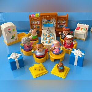 ~SOLD~ Fisher-Price Little People Hanukkah Play Set
